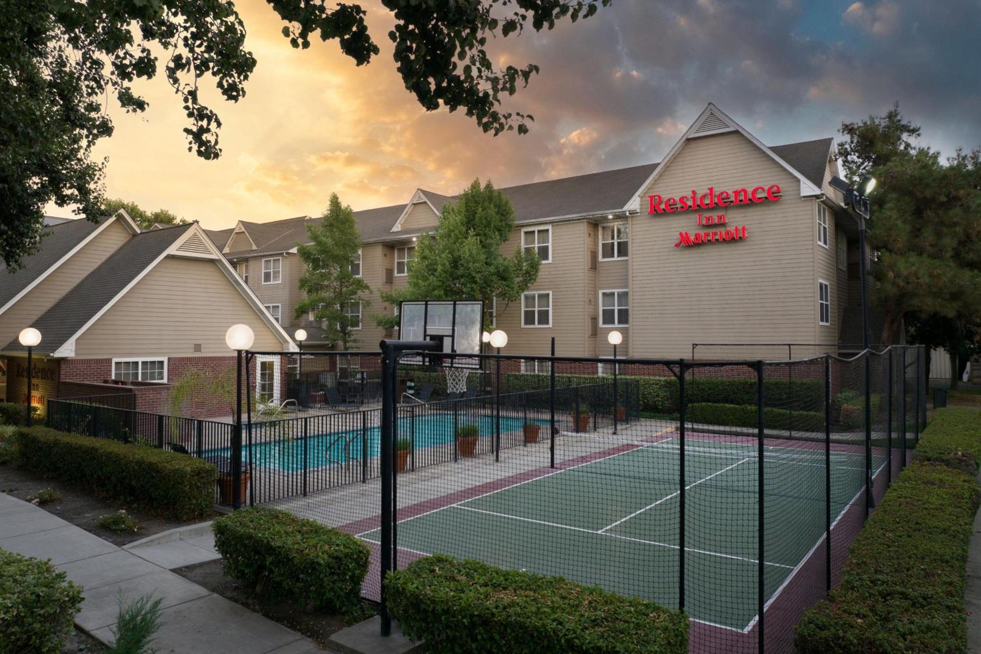Residence Inn By Marriott סטוקטון מראה חיצוני תמונה